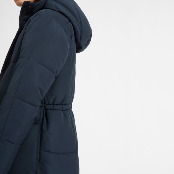 EVERLANE ReNew Long Puffer in Navy XXS - Picture 3 of 8